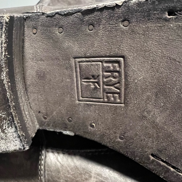 FRYE boots sz 7.5 Wide calf + distressed look. NWT - Picture 4 of 5